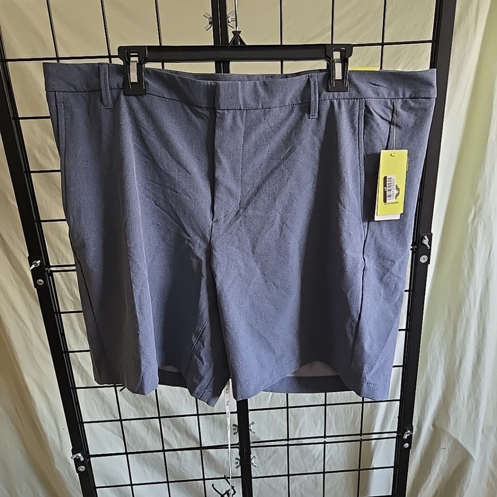 Target All In Motion Stretch Active Gray Golf Shorts Men's Size 40 New
